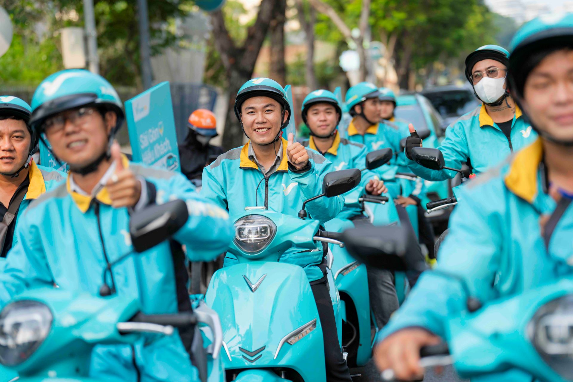 Tài xế gia nhập Xanh SM không cần vốn, vẫn có xe chạy, 'tiền đều' mỗi ngày