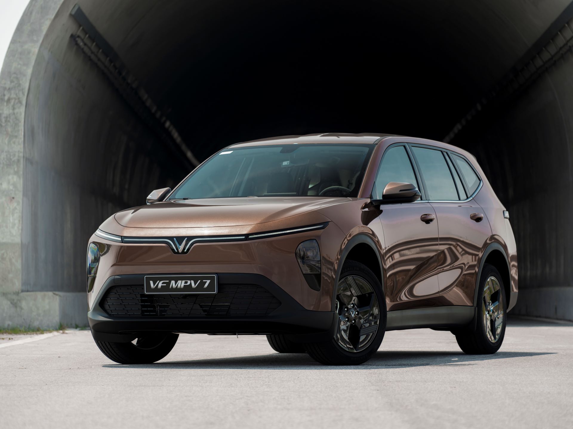 Không gian rộng rãi, điều hòa mát sâu, VinFast VF MPV 7 'chấp' mọi hành trình xuyên Việt mùa hè này